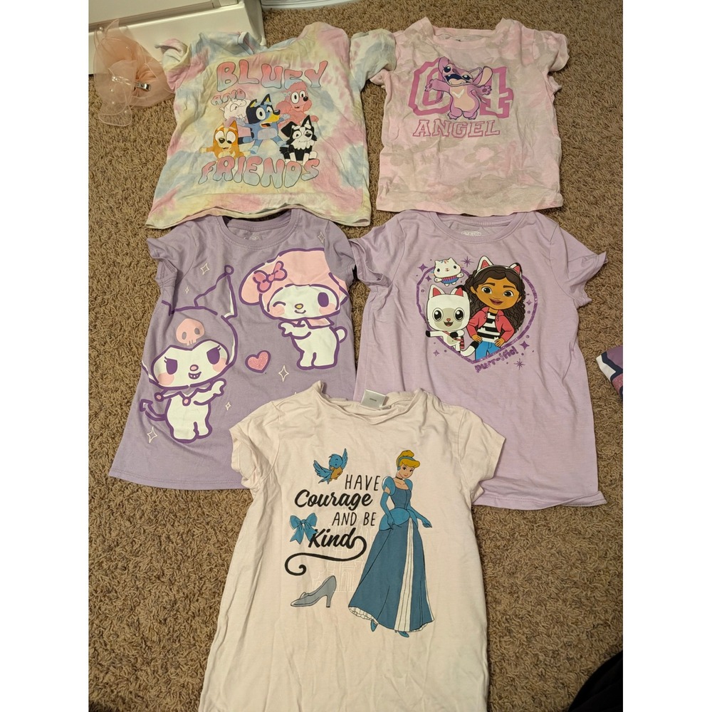 Girls Graphic T-Shirt Lot 5pc Bluey Sanrio Kuromi Gabbys Dollhouse Stitch Size 8